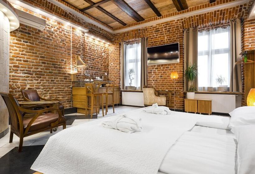 سوییت اجرایی, Aparthotel Stare Miasto