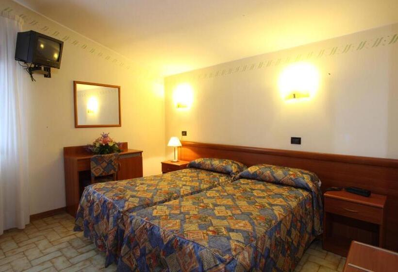 标准间, Albergo Alla Campana
