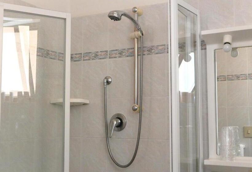 Quarto Estandar, Antoniana