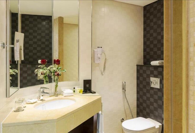 اتاق لوکس با تخت بزرگ, Corp Amman