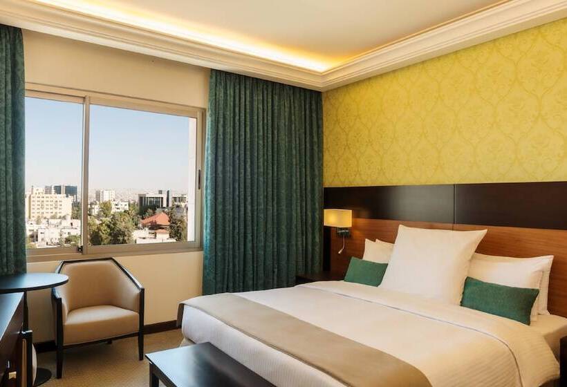 اتاق خانوادگی, Corp Amman