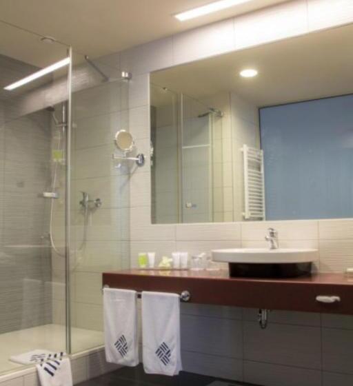 سوئیت اجرایی با مشاهده, Eto Park Hotel Business & Stadium