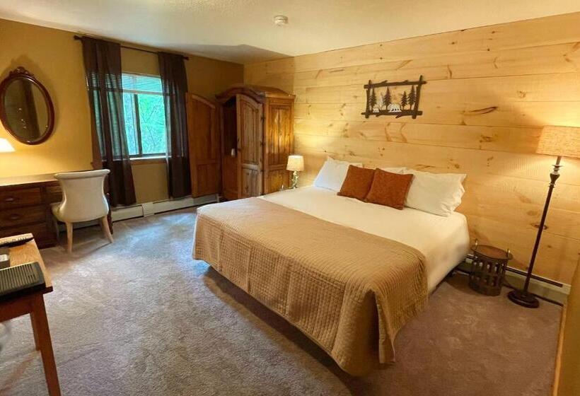 اتاق استاندارد با تخت بزرگ, The Snowed Inn
