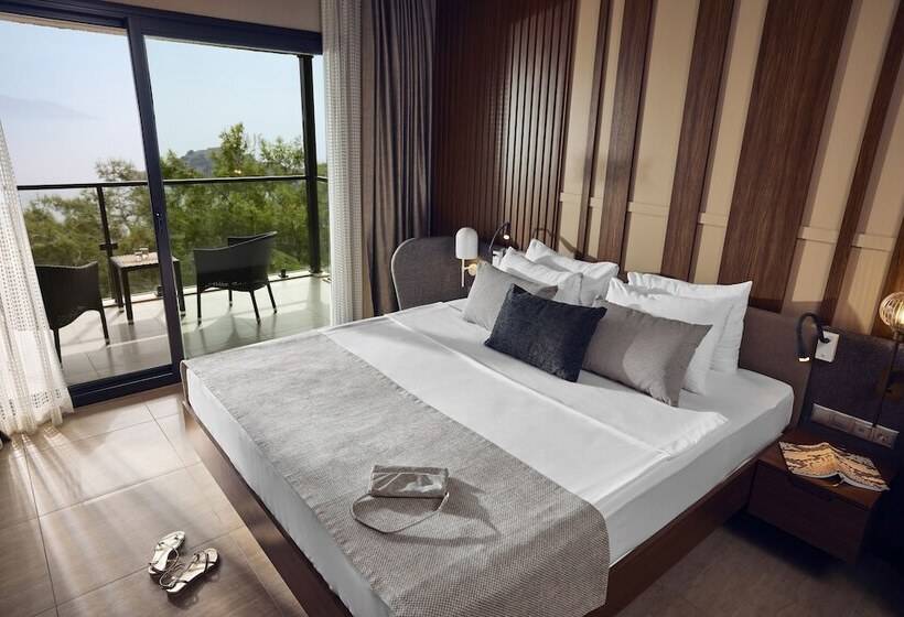 سوییت با چشم‌انداز دریا, Tui Blue Seno   Adults Only