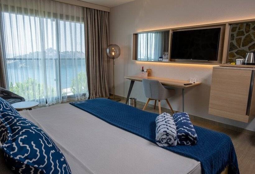 اتاق استاندارد با بالکن و چشم‌انداز دریا, Tui Blue Seno   Adults Only