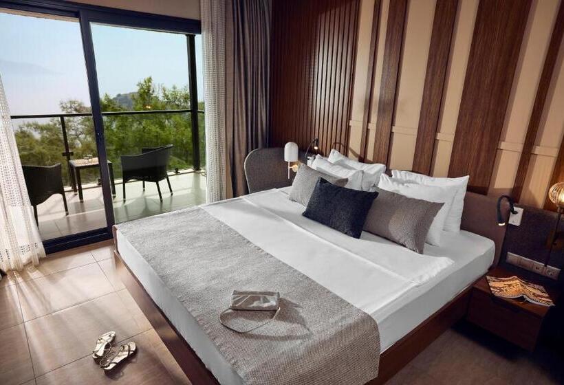 سوییت با چشم‌انداز دریا, Tui Blue Seno   Adults Only