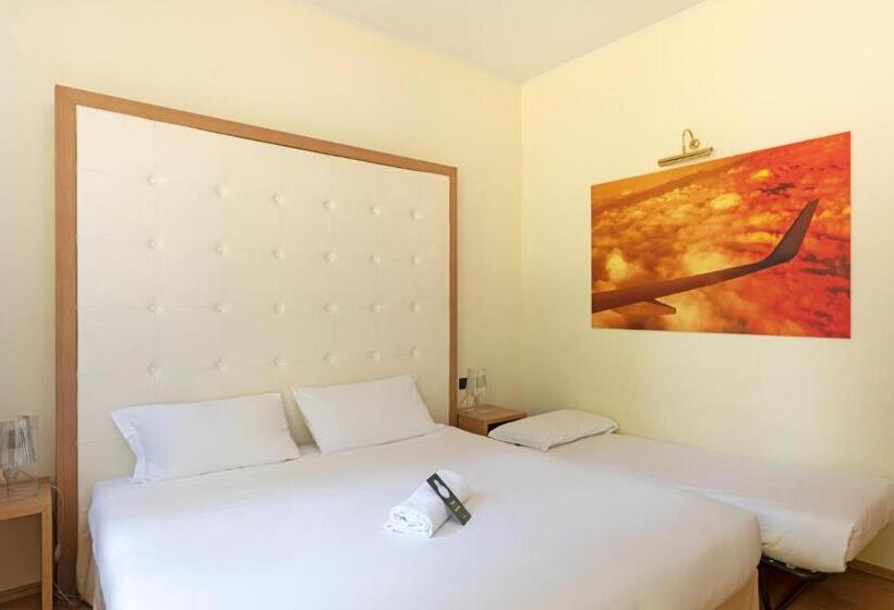 Номер Стандарт Трехместный, B&b Hotel Malpensa Lago Maggiore