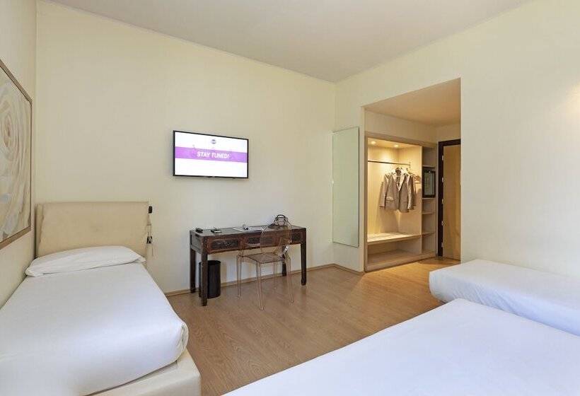 Четырехместный Номер Стандарт, B&b Hotel Malpensa Lago Maggiore