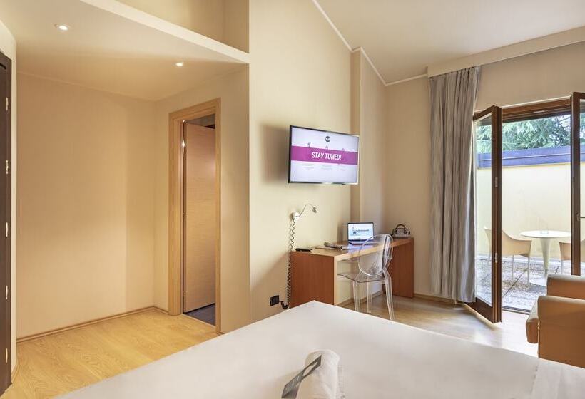 Полулюкс, B&b Hotel Malpensa Lago Maggiore