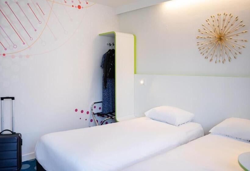 Quarto Premium, Ibis Styles Fougeres