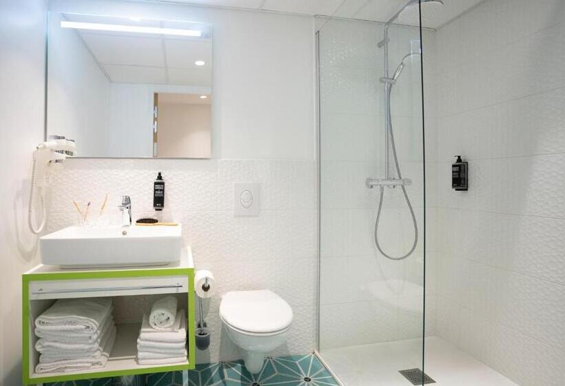 Family Suite, Ibis Styles Fougeres