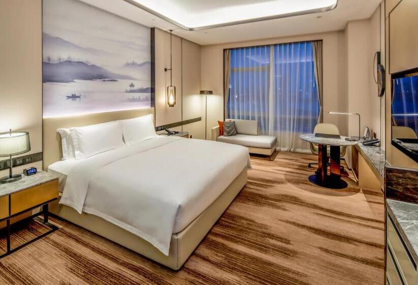 غرفة سوبيريور إطلالة على البحيرة, Pullman Suzhou Taicang