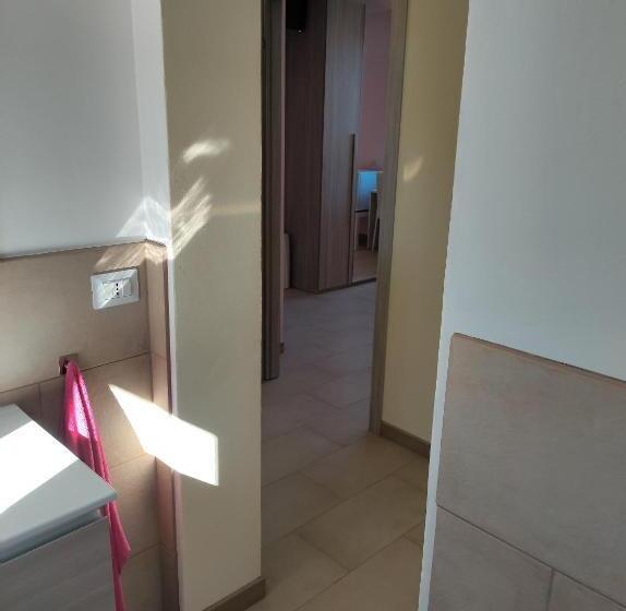 اتاق استاندارد سه نفره, Villa Ara Rossa
