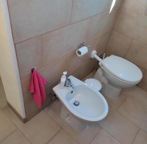 اتاق استاندارد سه نفره, Villa Ara Rossa