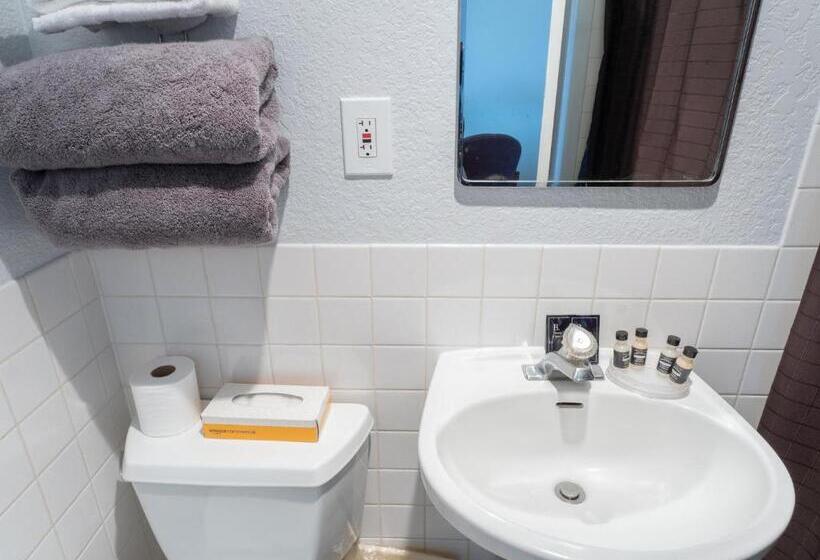Стандартный Номер Кровать Кинг, Siesta Motel Colfax Wa