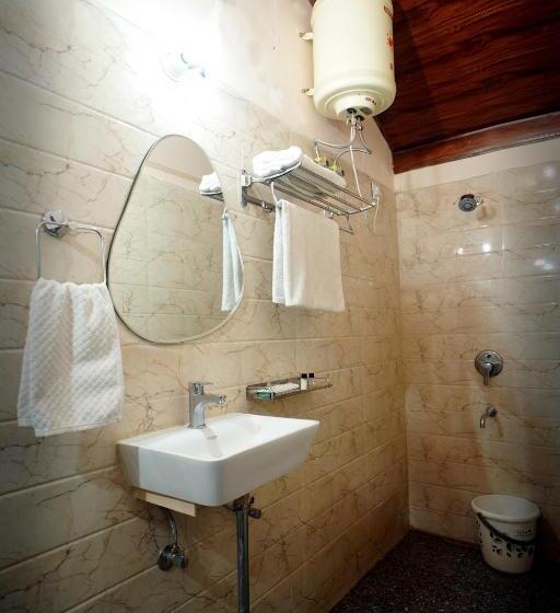 اتاق خانوادگی با چشم‌انداز کوه, Creek Forest  Riverside Boutique Resort