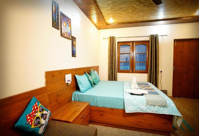 سوییت خانوادگی, Creek Forest  Riverside Boutique Resort