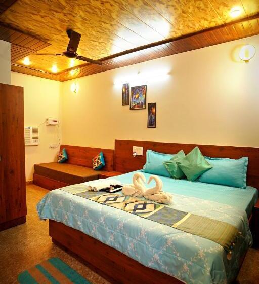 سوییت خانوادگی, Creek Forest  Riverside Boutique Resort