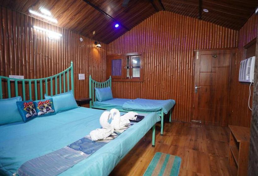 غرفة قياسية ثلاثية مطلة علي الحديقة, Creek Forest  Riverside Boutique Resort