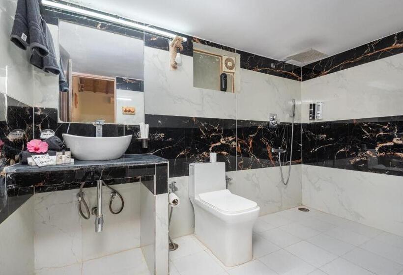 Семейный Номер, Amadi Beach Front Resort