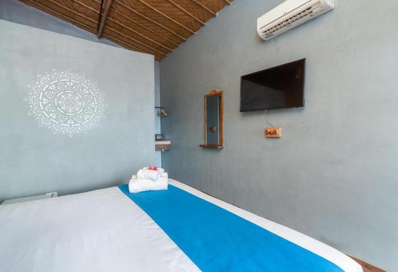 Номер Deluxe Вид на Море, Amadi Beach Front Resort