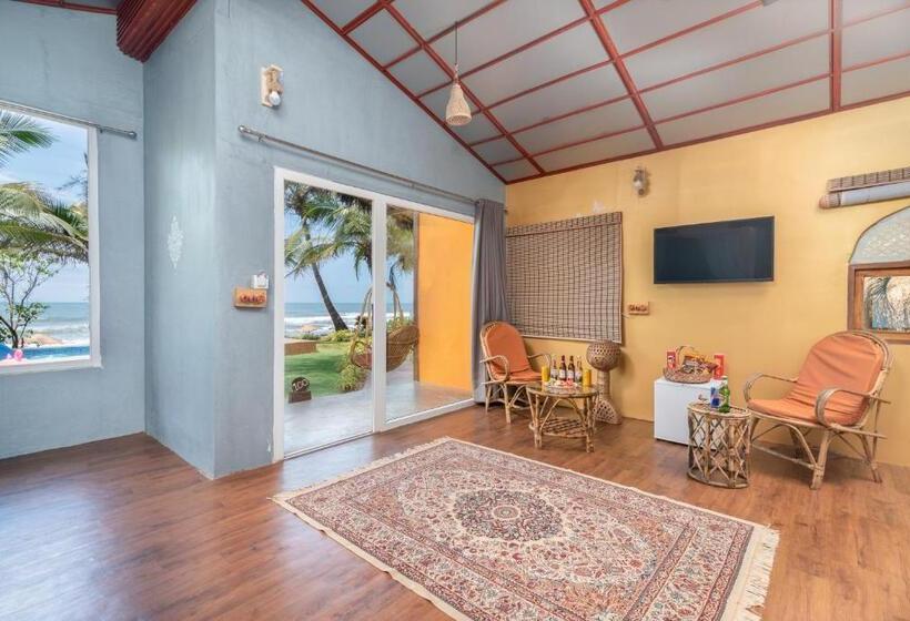 Люкс, Amadi Beach Front Resort