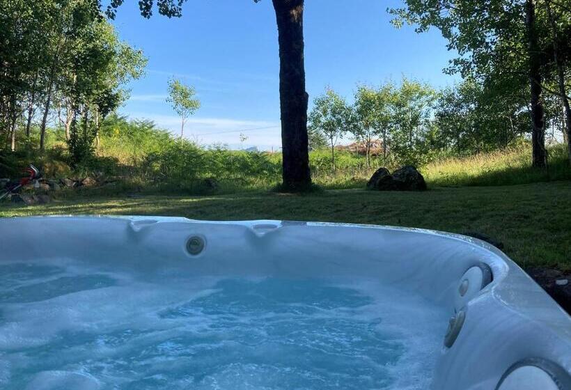 Люкс Deluxe Кровать Кинг, The Albannach