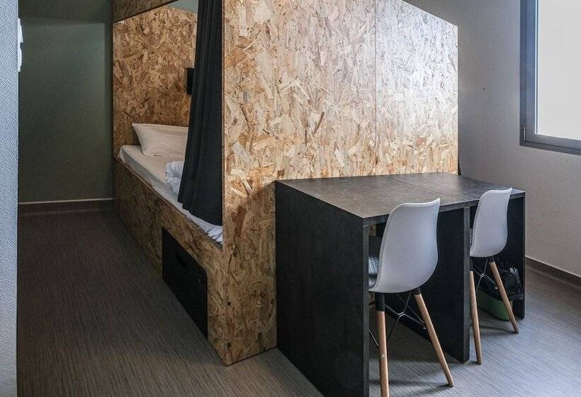 اتاق استاندارد چهار تخته, Auberge De Jeunesse Hi Clermont Ferrand