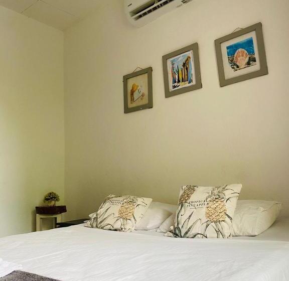 带阳台的豪华间, Casita De Playa Bomalu