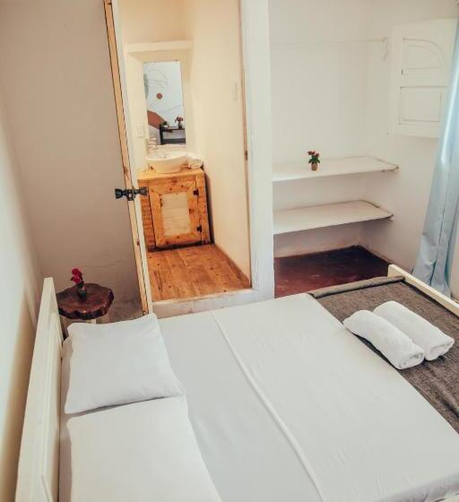 经济房, Casita De Playa Bomalu