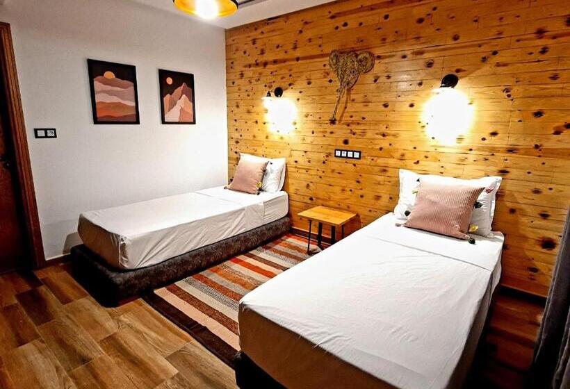 Chambre Standard Vue Montagne, Maurice Bonjean