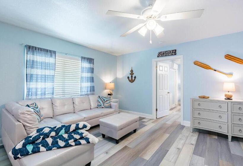 带2个卧室的公寓, Upham Beach Inn