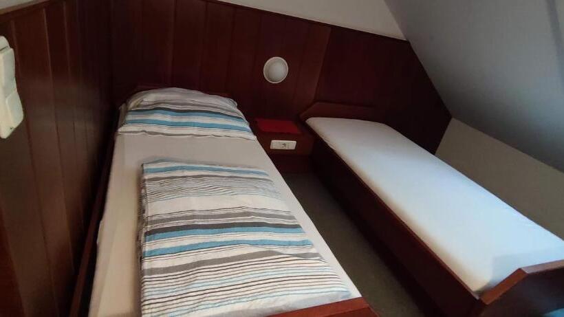 スタンダードルーム, Austria Traveller Hotel Lenzing