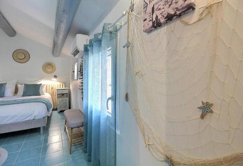 Номер Стандарт, Le Mas Cothy En Provence
