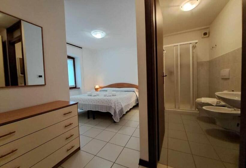 Номер Стандарт Трехместный, Albergo Martina