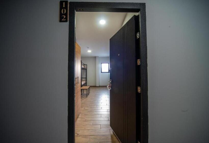 اتاق استاندارد, Amd Union Caffe & Rooms