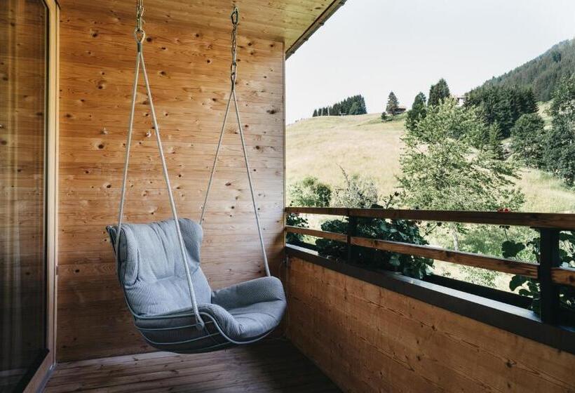 Comfort room with balcony, Naturhotel Chesa Valisa