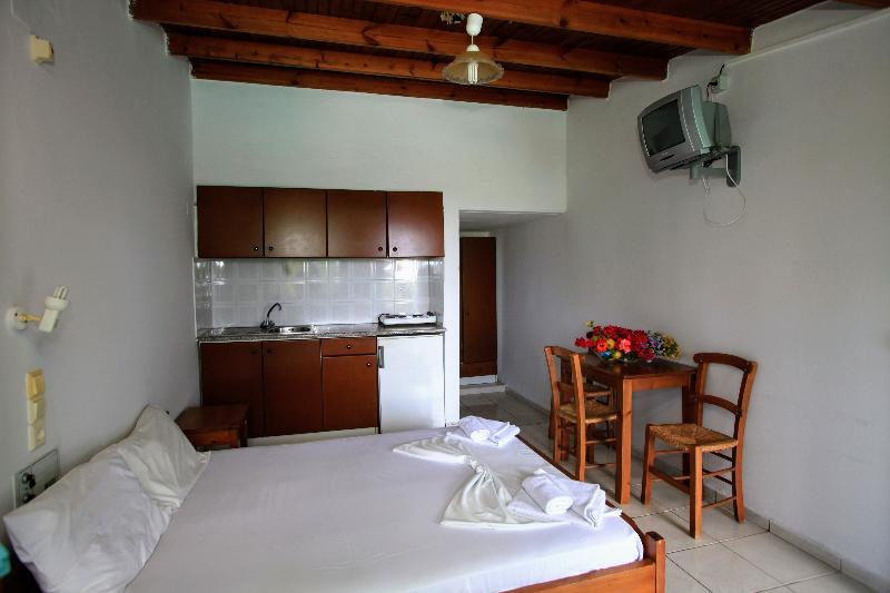 استودیوی استاندارد, Anatoli Apartments