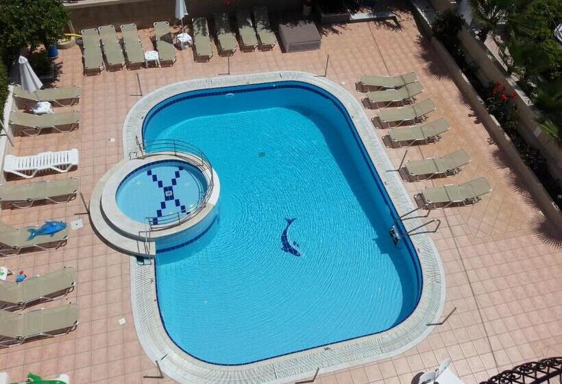 استودیوی استاندارد, Elarin Studios & Apartments