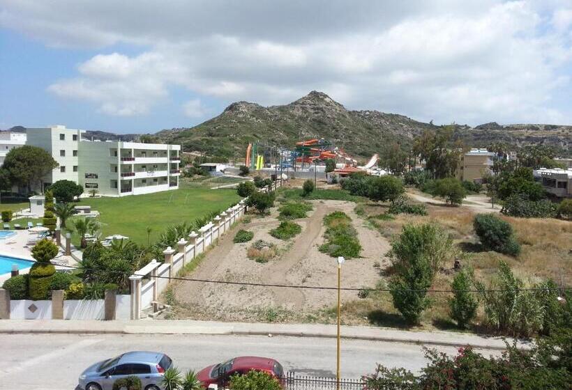 استودیوی استاندارد, Elarin Studios & Apartments
