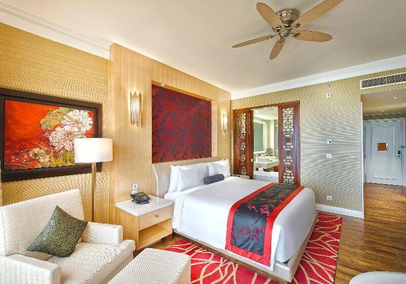 اتاق استاندارد با چشم‌انداز دریا, Intercontinental Grand Ho Tram