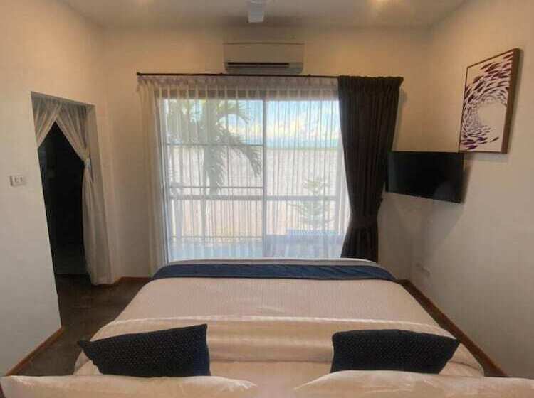 اتاق استاندارد با چشم‌انداز رودخانه, The Riviera Champasak