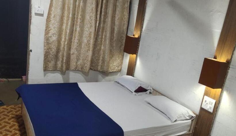 Номер Deluxe, Bungalow Resort Panorama Matheran