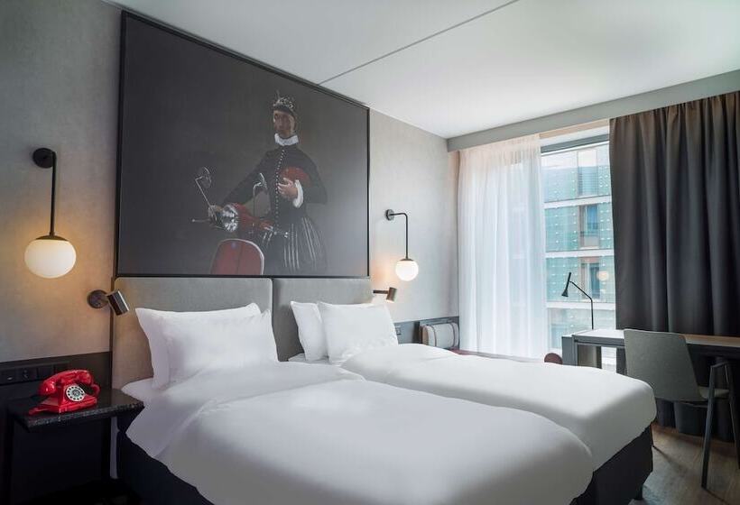 Номер Стандарт, Radisson Red , Oslo Airport