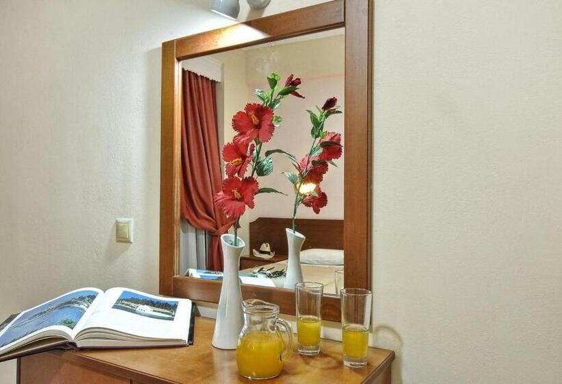 آپارتمان 2 خوابه با چشم‌انداز دریا, Lido Sofia Holidays