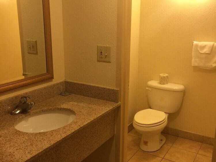 스탠다드 룸, Diamond Inn & Suites