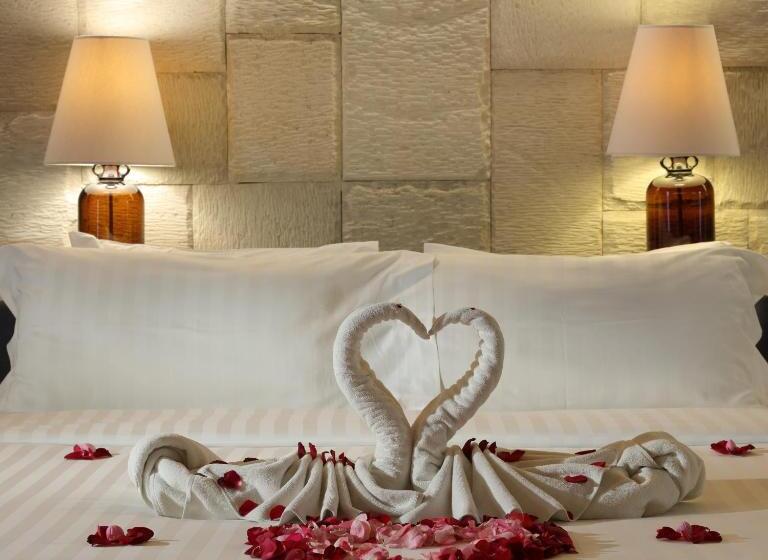 스위트, Cross Paasha Bali Seminyak