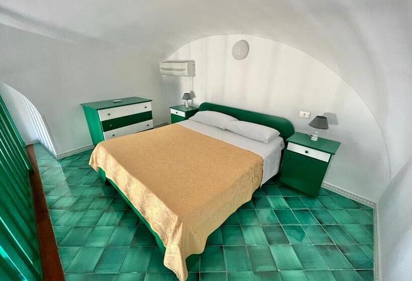 استودیوی استاندارد, Florenza Residence