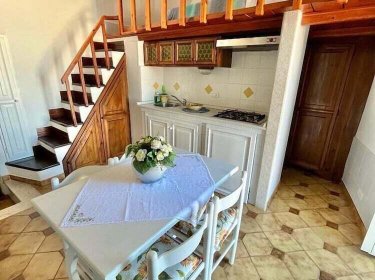 استودیو استاندارد با چشم‌انداز دریا و بالکن, Florenza Residence