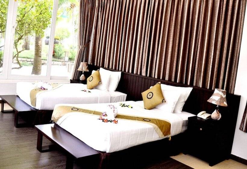 اتاق لوکس با چشم‌انداز باغ, Villa Del Sol Beach Resort & Spa